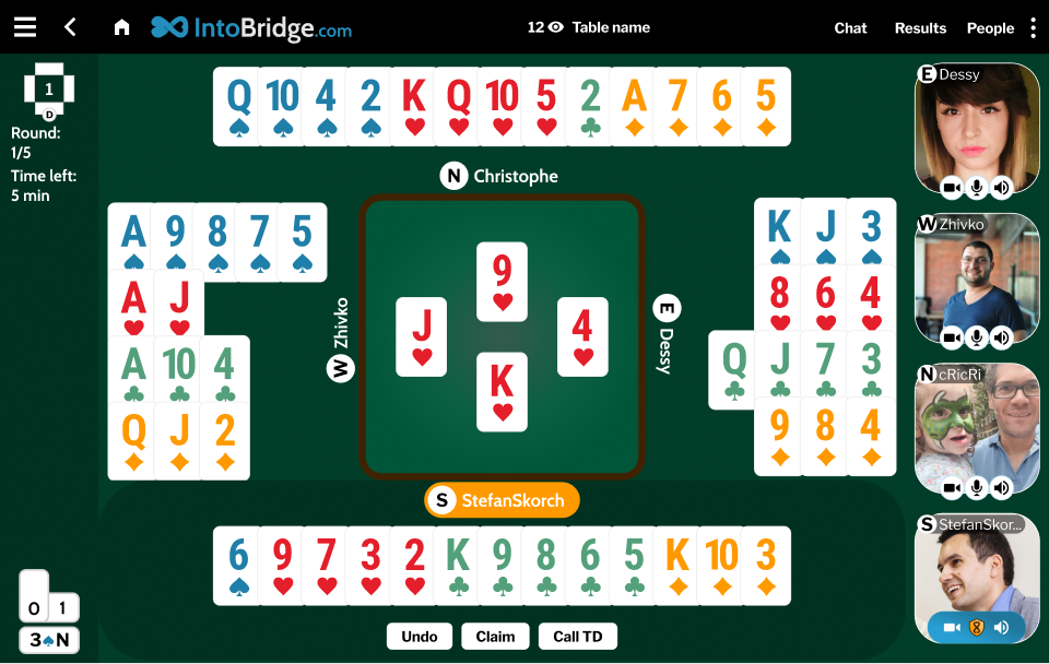 <b>Game UI</b> Visuals and layout to appeal to professional bridge players